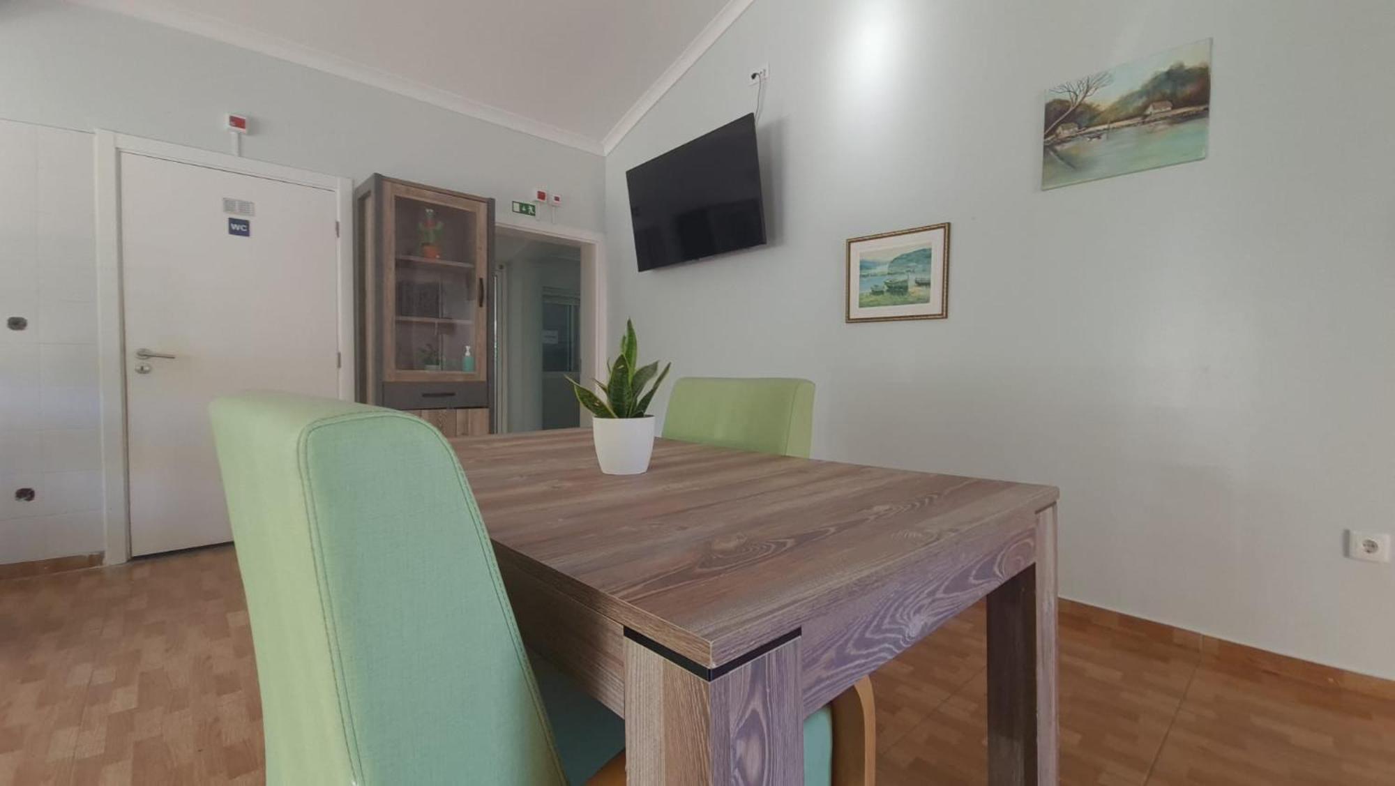 שטובל Hostel Jardins De Sao Luis מראה חיצוני תמונה
