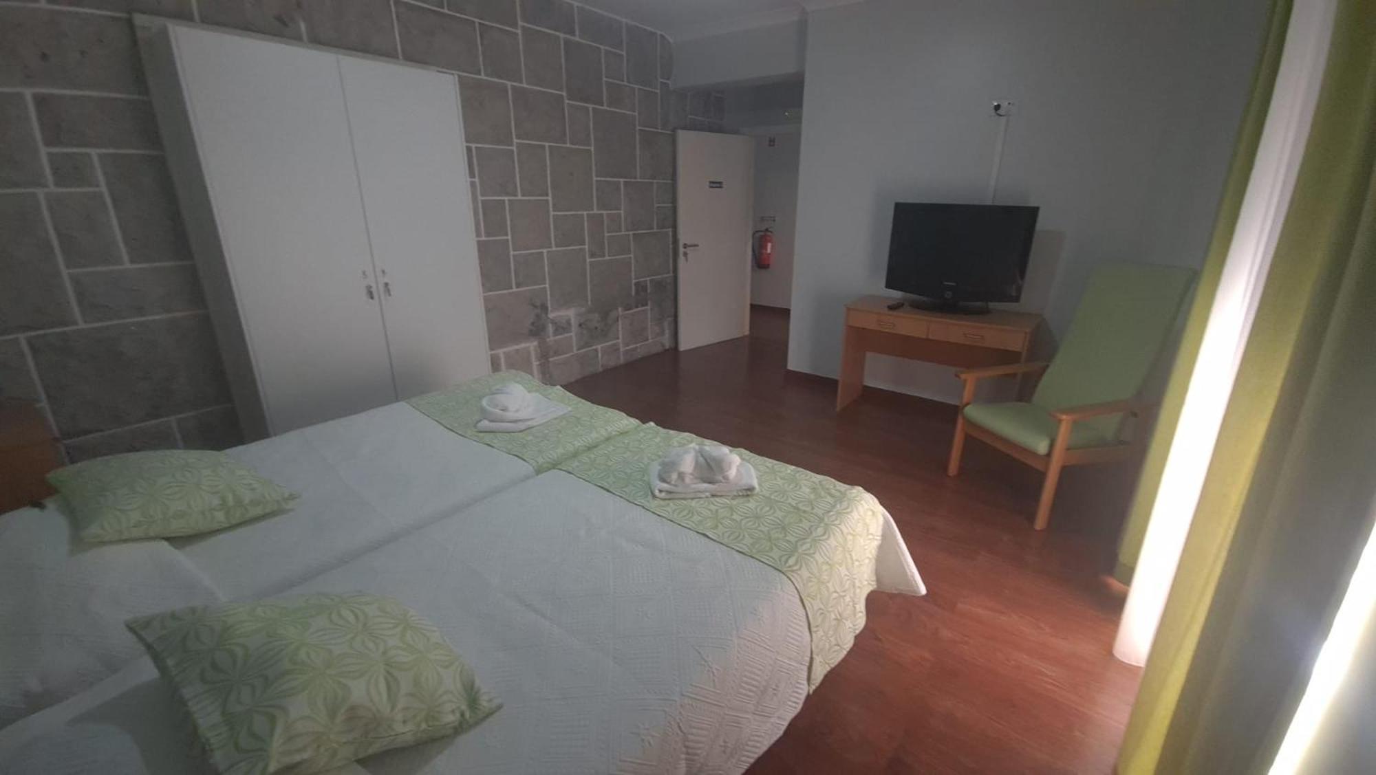 שטובל Hostel Jardins De Sao Luis מראה חיצוני תמונה