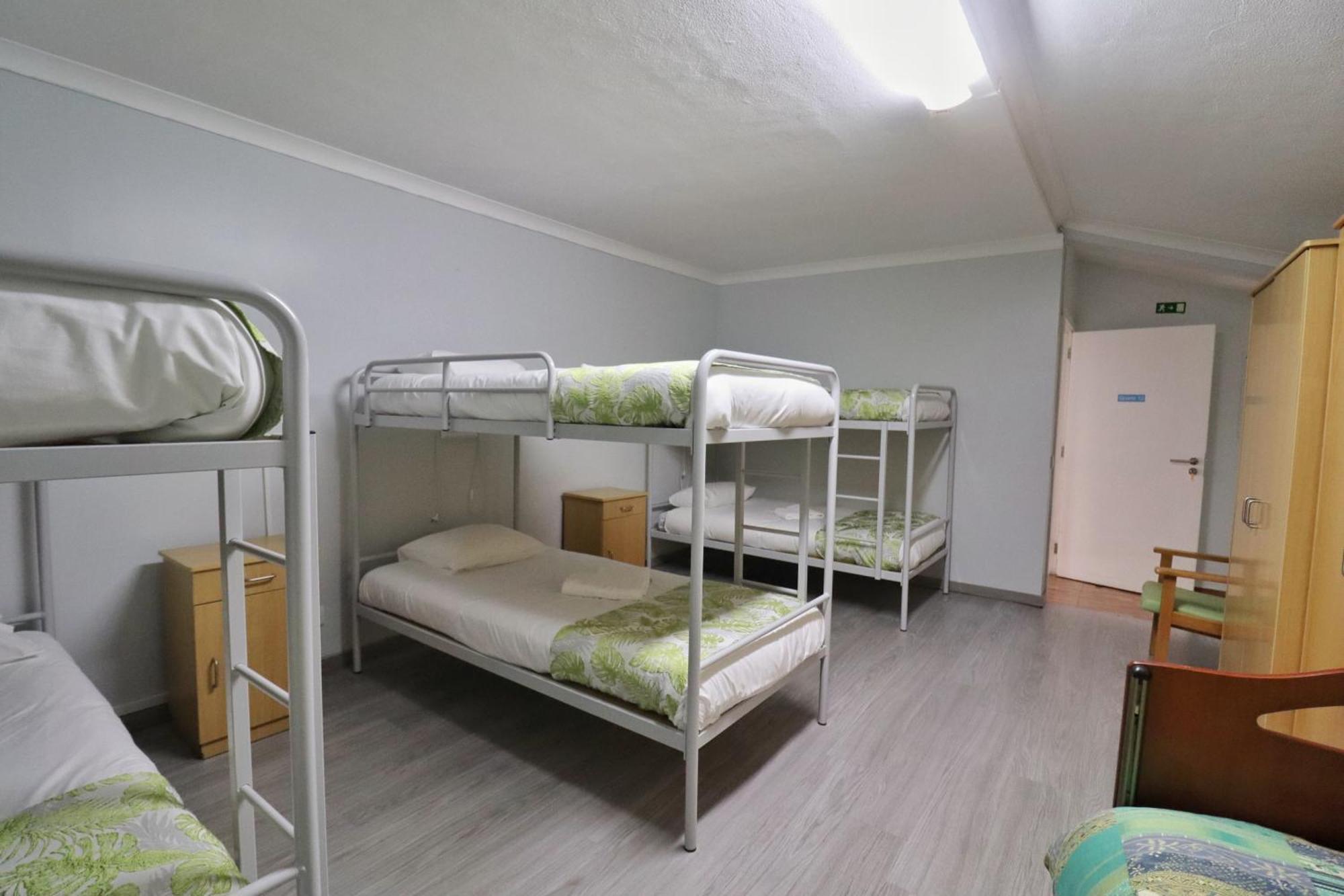 שטובל Hostel Jardins De Sao Luis מראה חיצוני תמונה