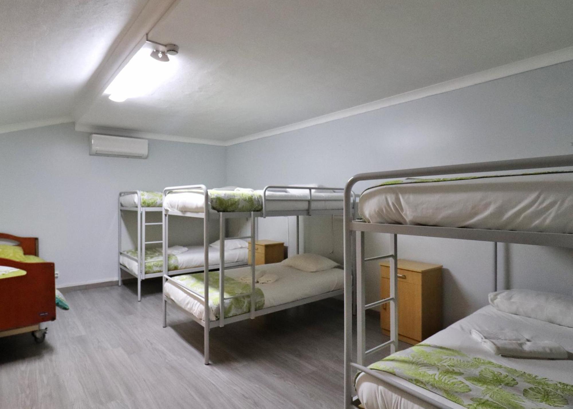 שטובל Hostel Jardins De Sao Luis מראה חיצוני תמונה