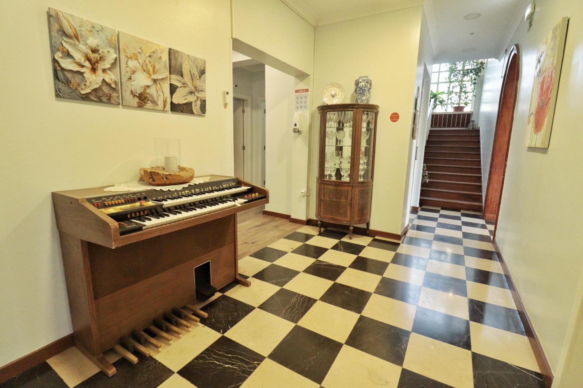 שטובל Hostel Jardins De Sao Luis מראה חיצוני תמונה