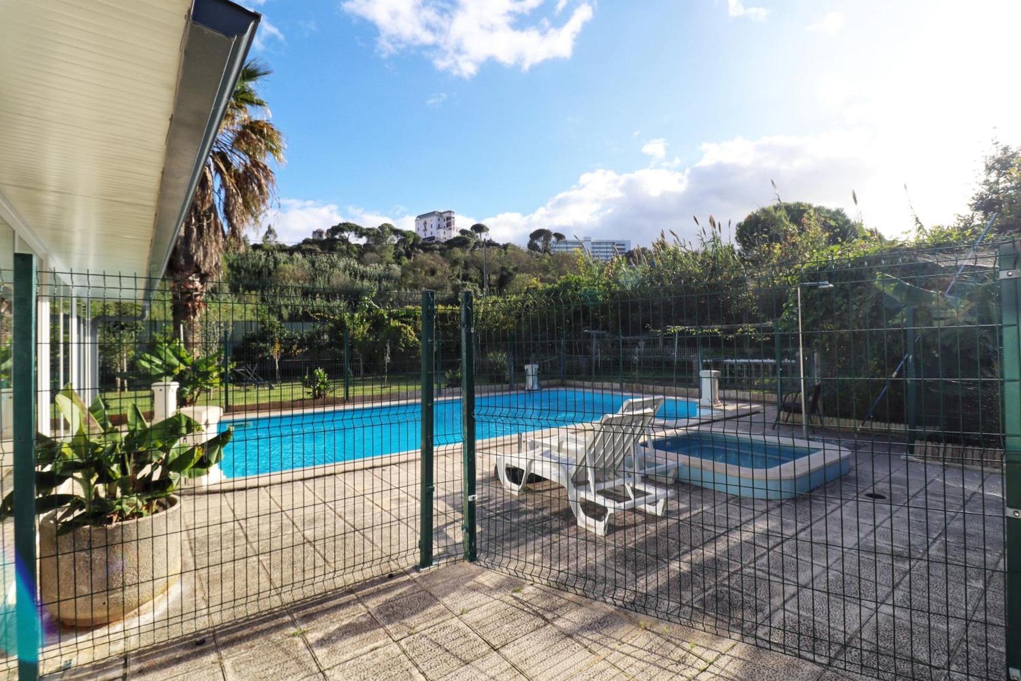 שטובל Hostel Jardins De Sao Luis מראה חיצוני תמונה