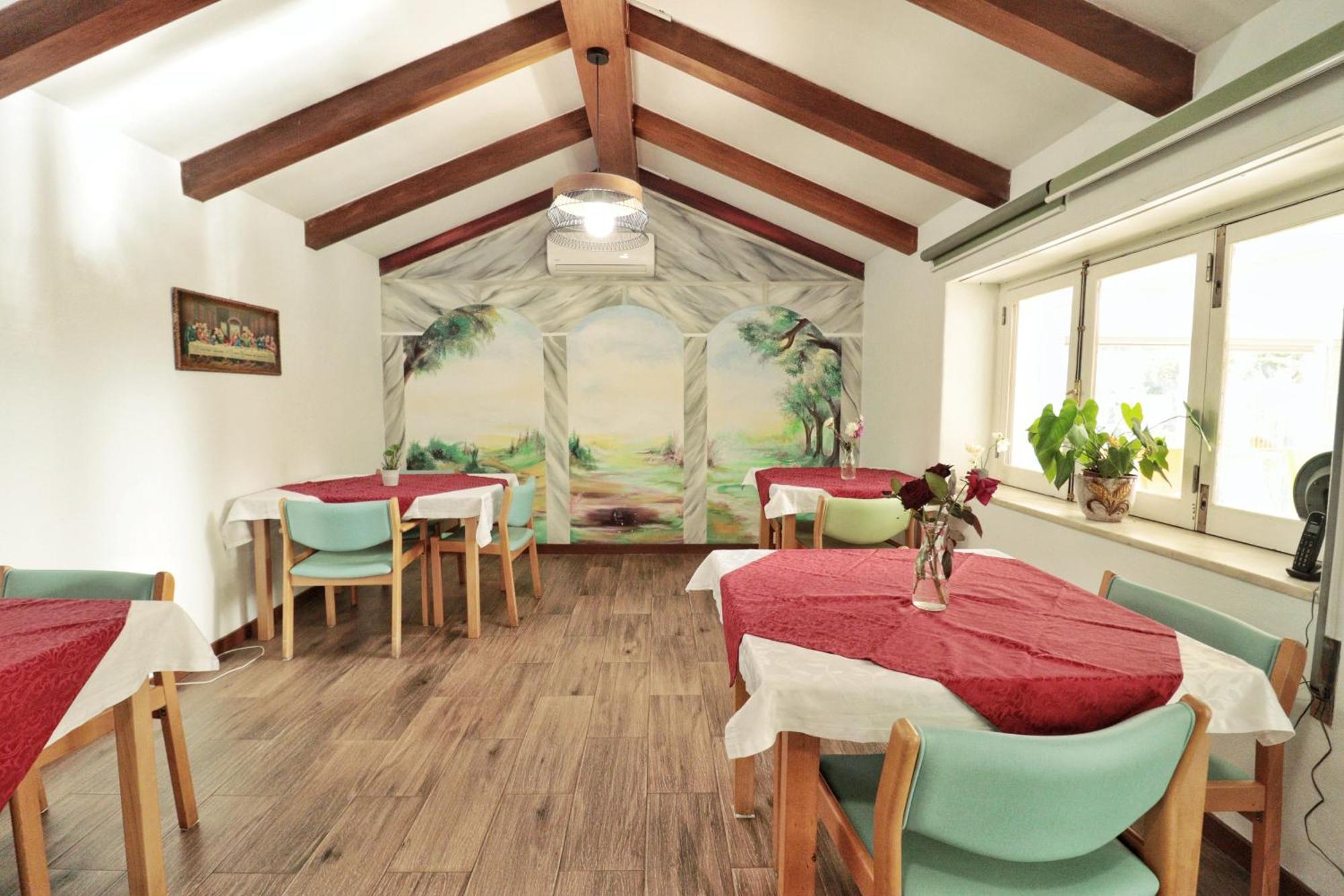 שטובל Hostel Jardins De Sao Luis מראה חיצוני תמונה
