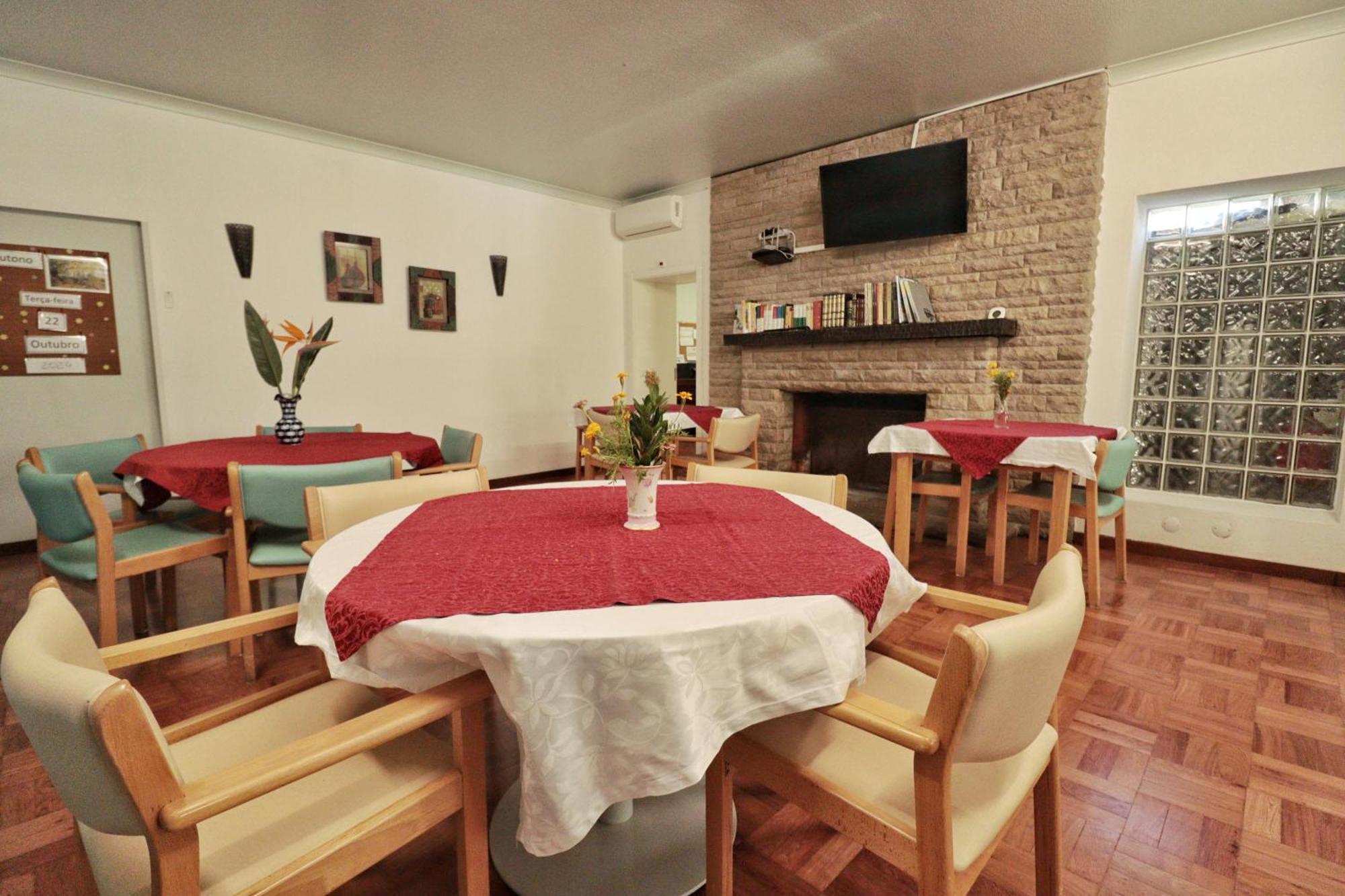 שטובל Hostel Jardins De Sao Luis מראה חיצוני תמונה